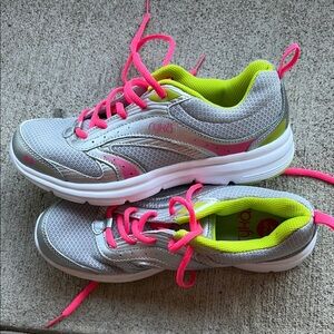 NEW Ryka Gray Green Pink Athletic Shoes size 8